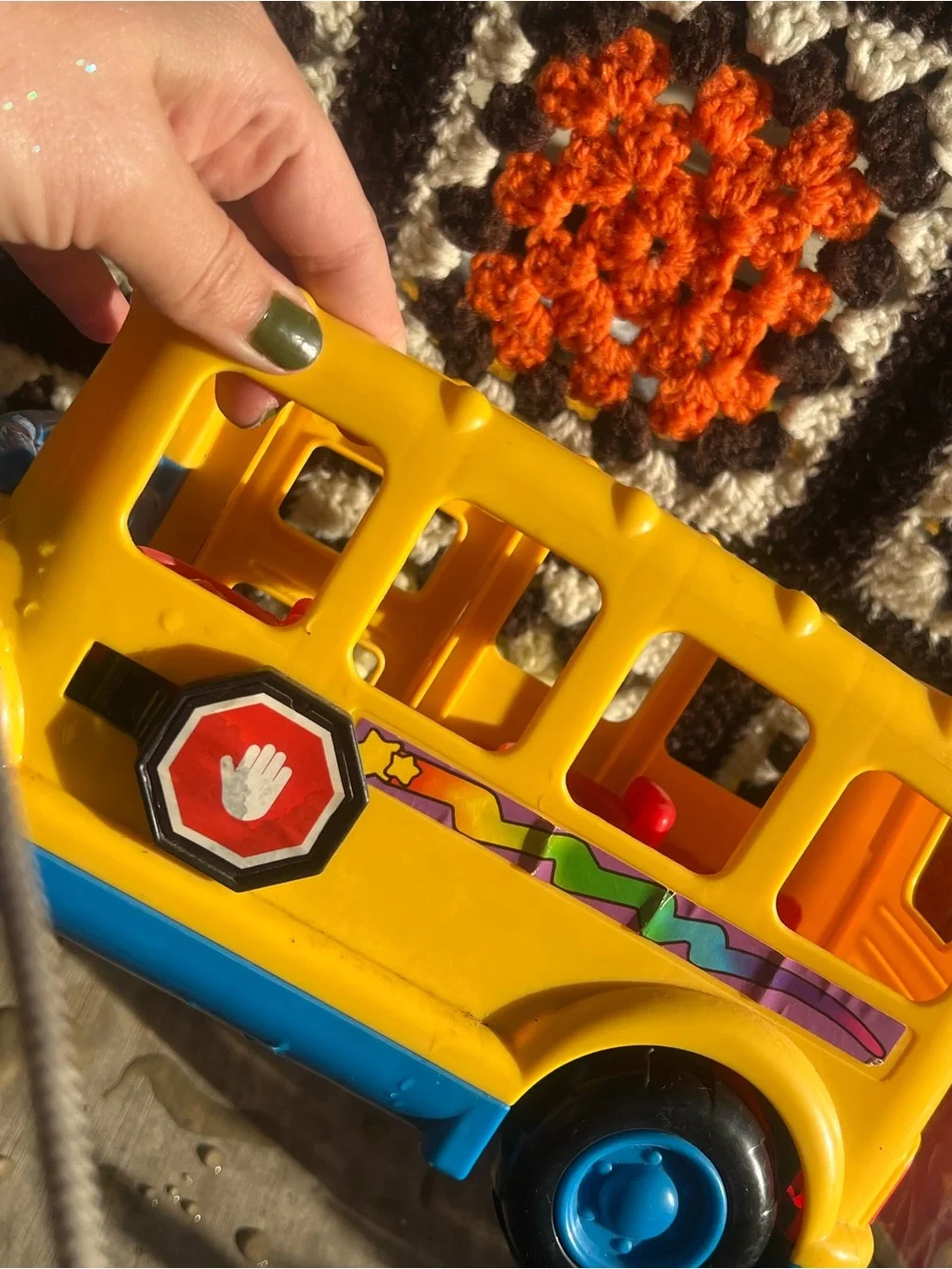 Fisher Price Little People Yellow School Bus with Driver & Kids